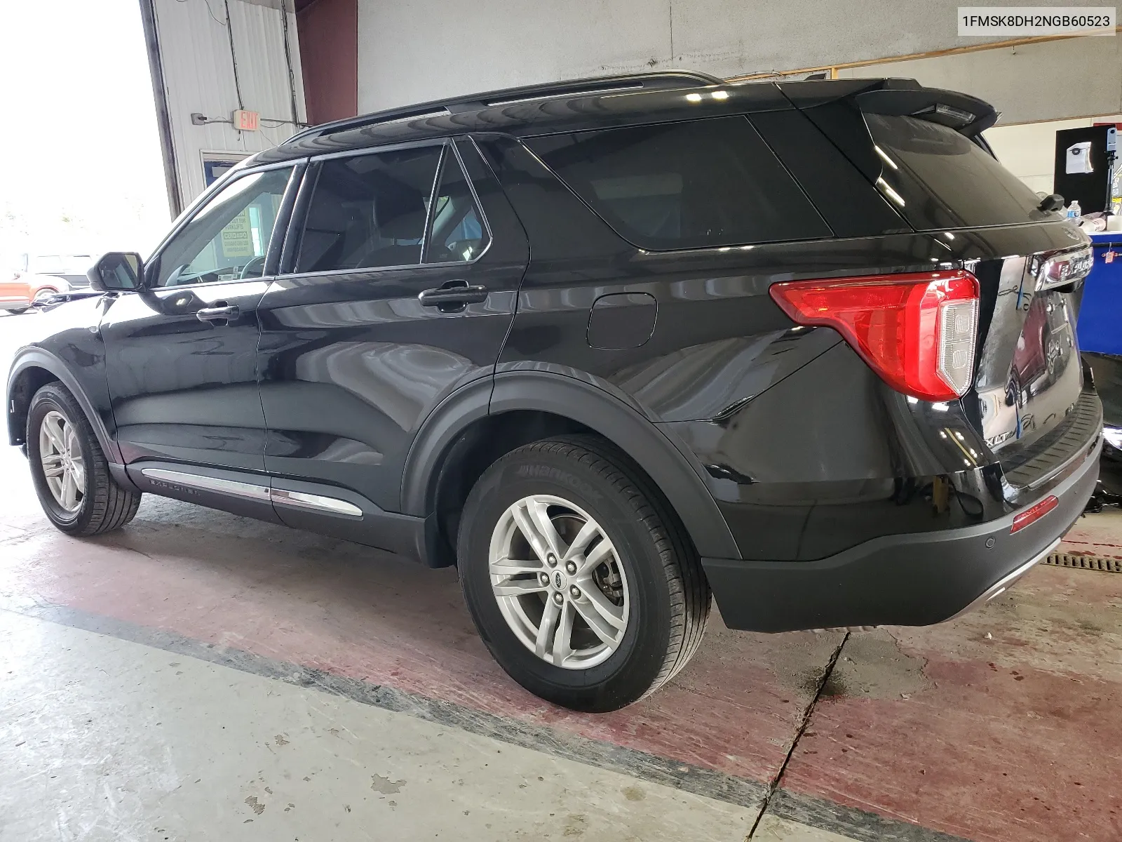 2022 Ford Explorer Xlt VIN: 1FMSK8DH2NGB60523 Lot: 68111904