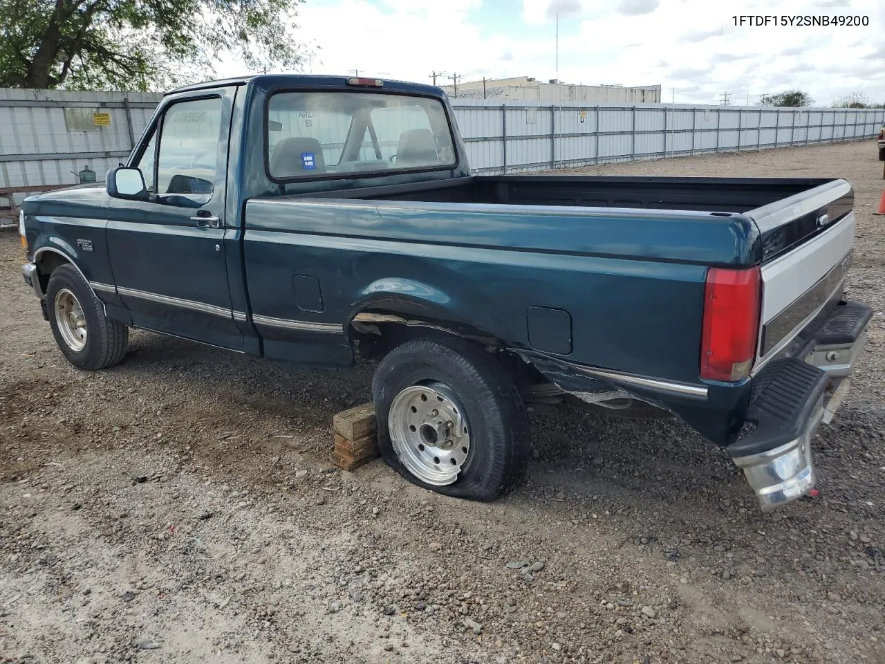 1995 Ford F150 VIN: 1FTDF15Y2SNB49200 Lot: 76505684