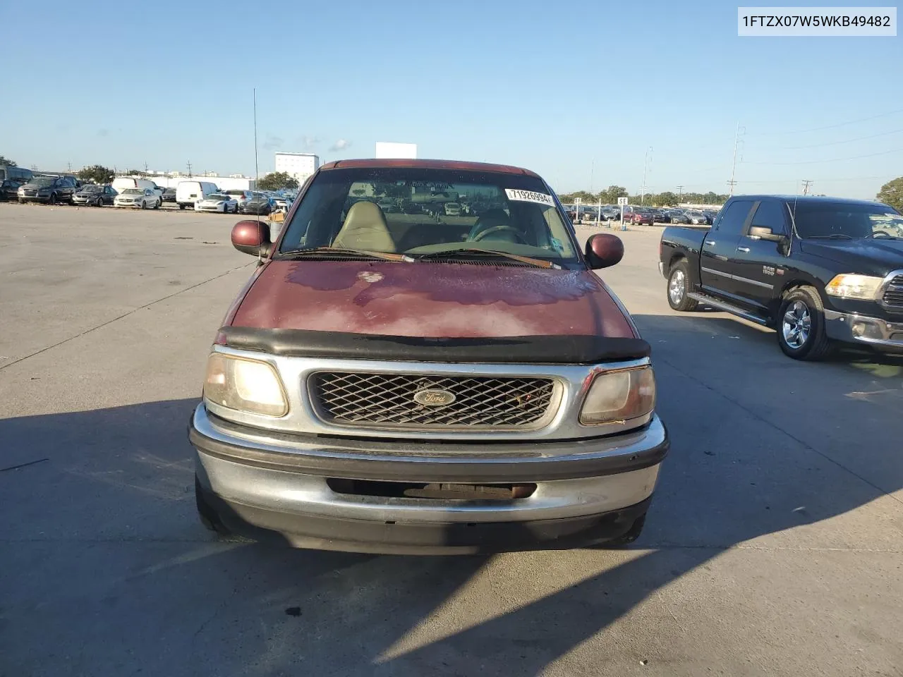 1998 Ford F150 VIN: 1FTZX07W5WKB49482 Lot: 71926994