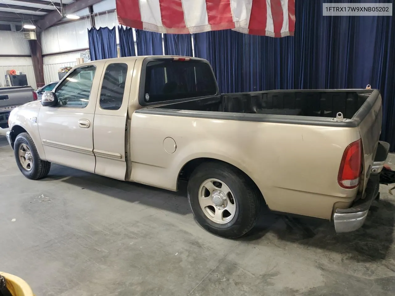 1999 Ford F150 VIN: 1FTRX17W9XNB05202 Lot: 72732714