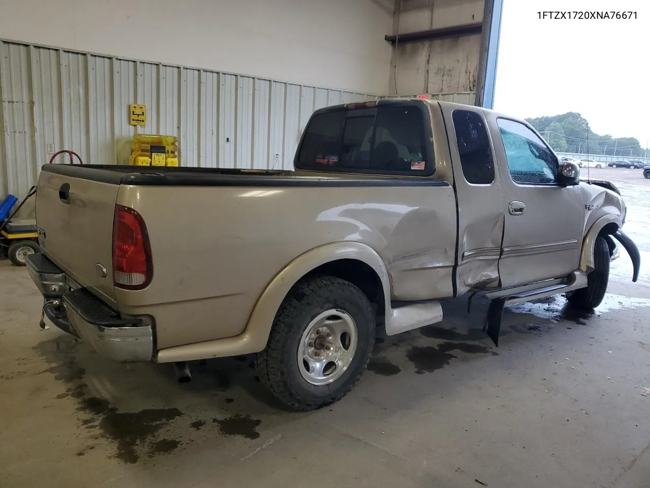 1999 Ford F150 VIN: 1FTZX1720XNA76671 Lot: 73330264