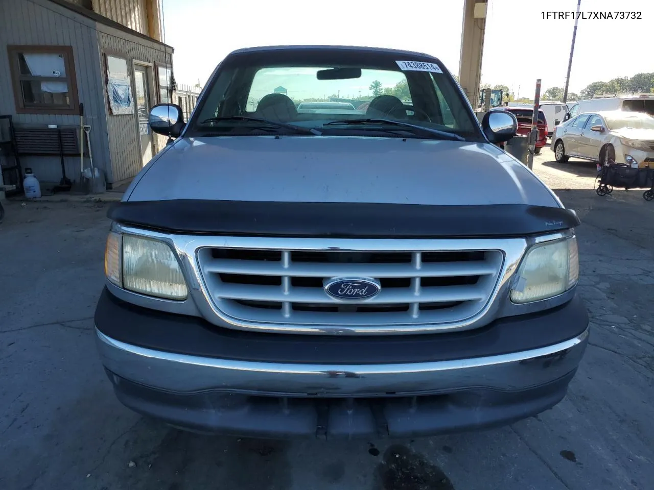 1999 Ford F150 VIN: 1FTRF17L7XNA73732 Lot: 74388514