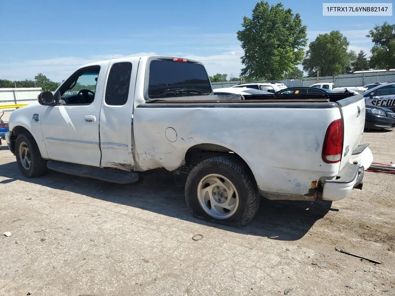 2000 Ford F150 VIN: 1FTRX17L6YNB82147 Lot: 61512254