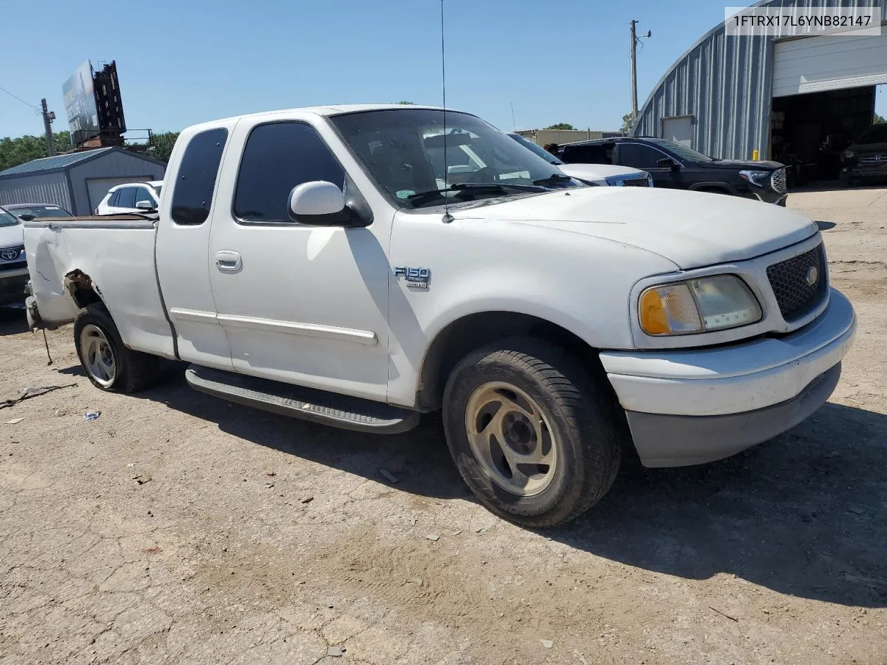 2000 Ford F150 VIN: 1FTRX17L6YNB82147 Lot: 61512254