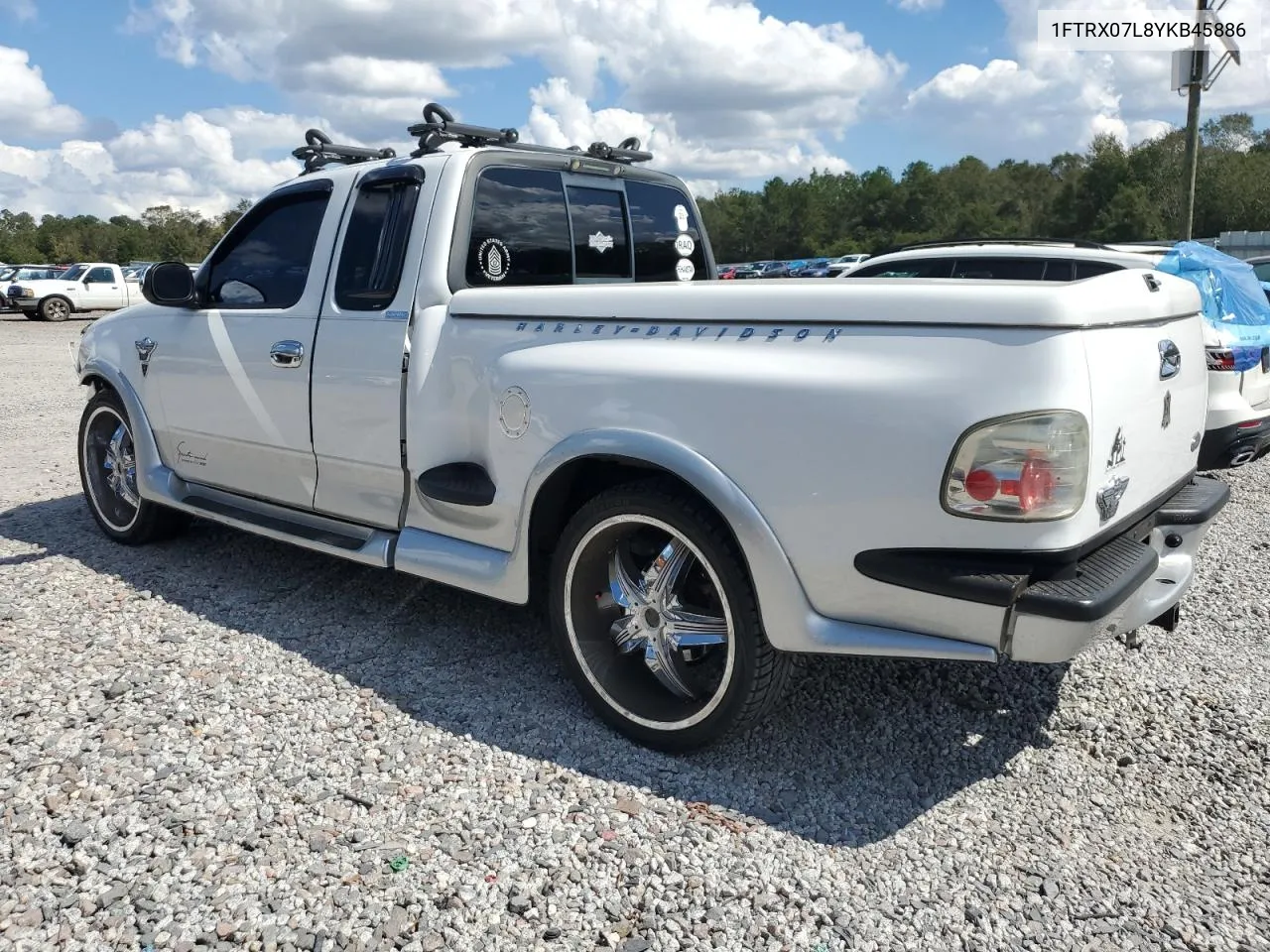 2000 Ford F150 VIN: 1FTRX07L8YKB45886 Lot: 73951024