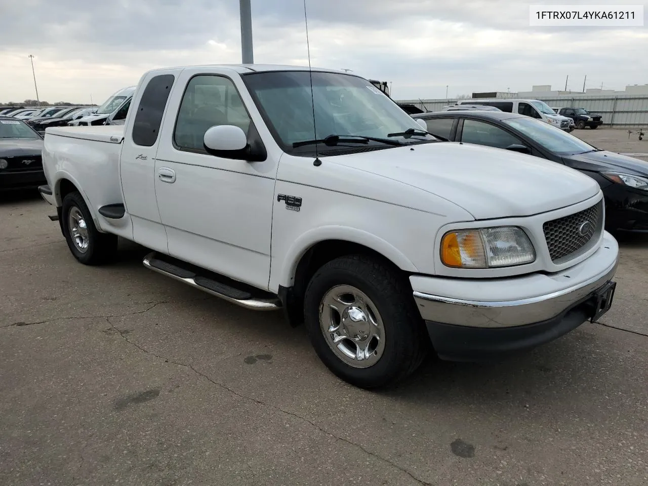 2000 Ford F150 VIN: 1FTRX07L4YKA61211 Lot: 78452914