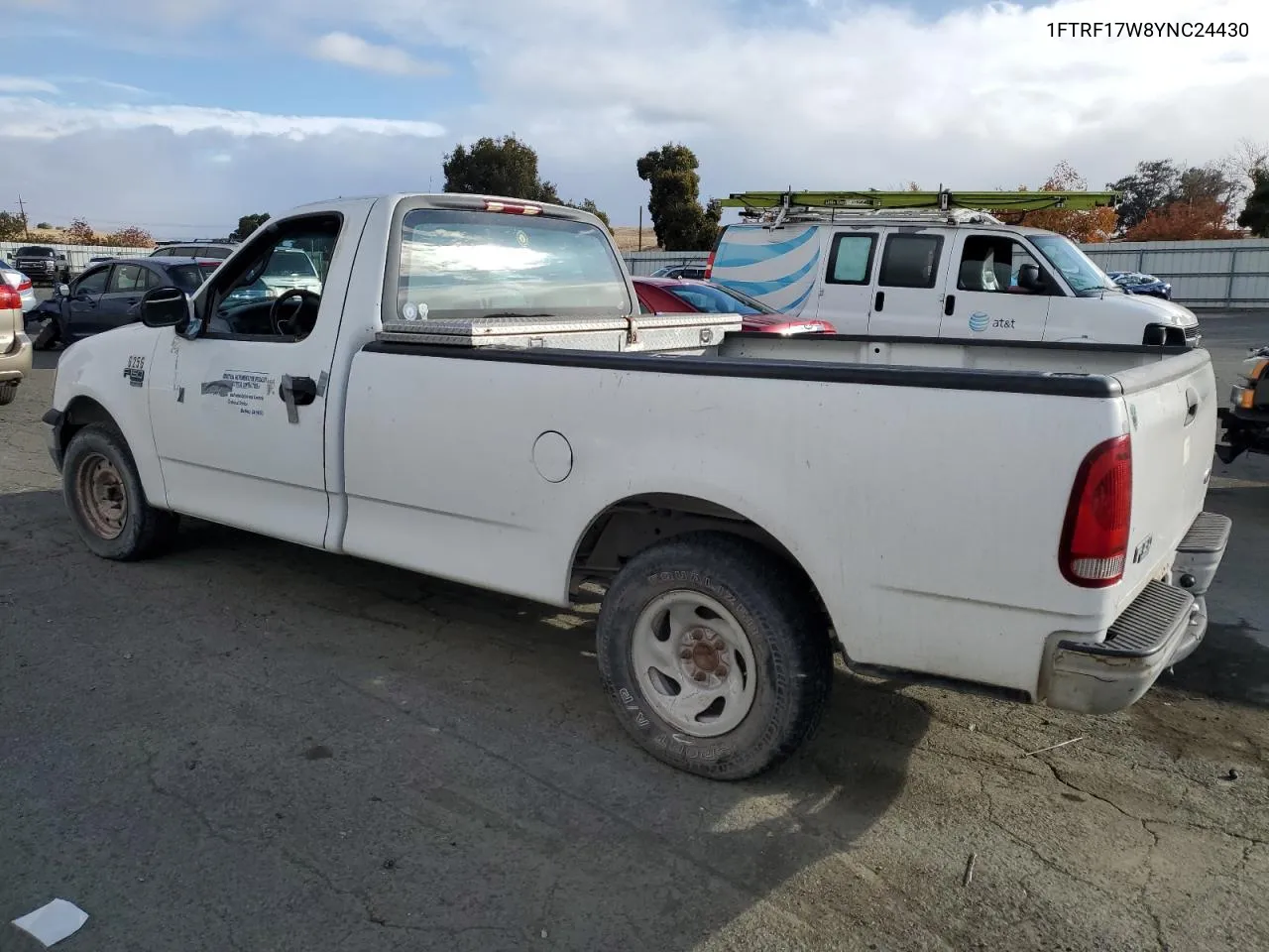 1FTRF17W8YNC24430 2000 Ford F150