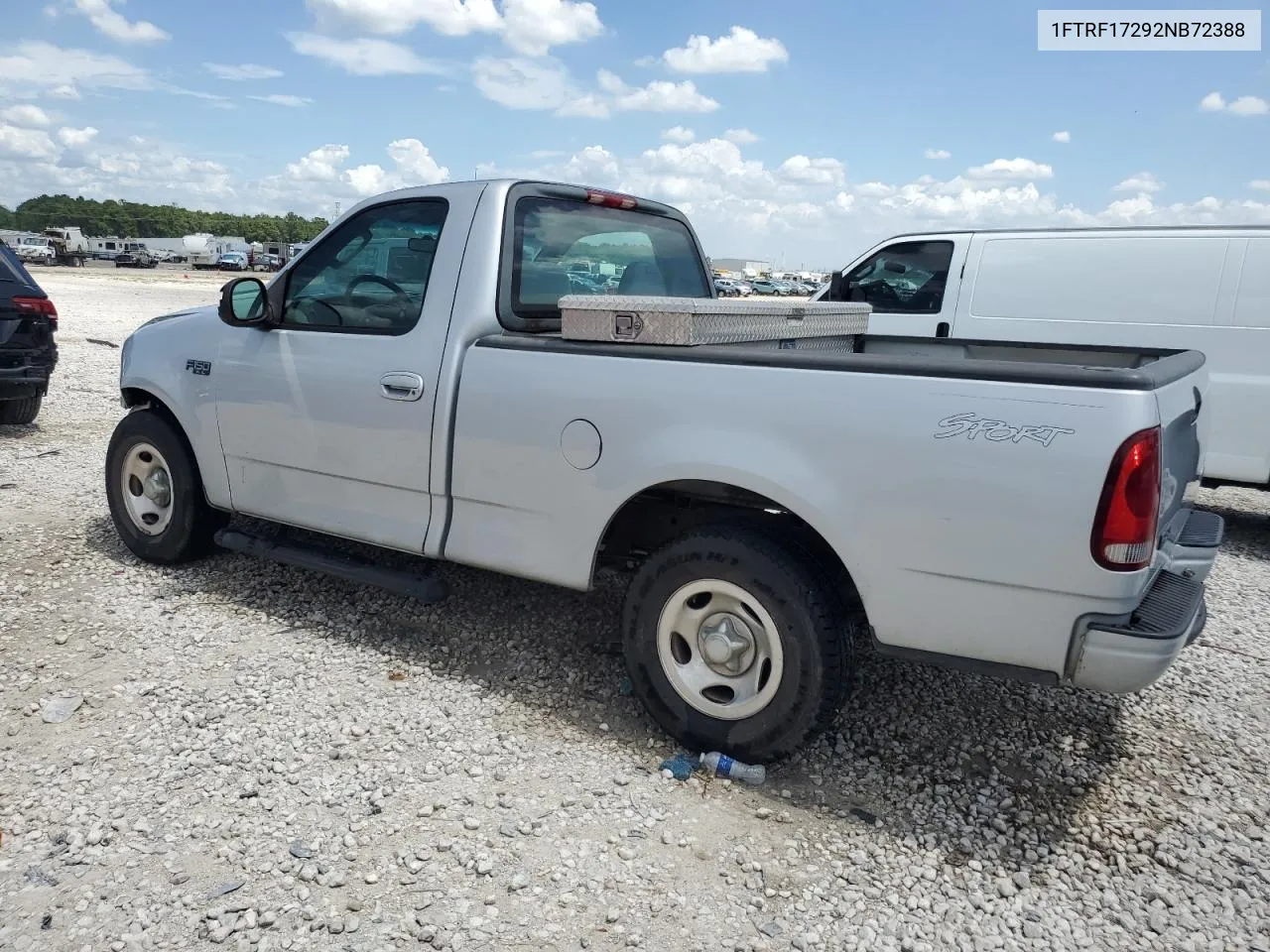 2002 Ford F150 VIN: 1FTRF17292NB72388 Lot: 61140794