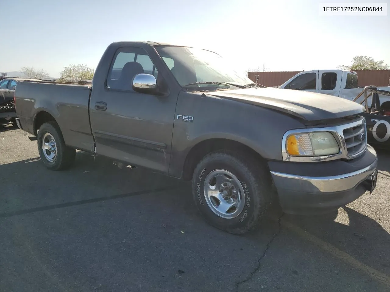 2002 Ford F150 VIN: 1FTRF17252NC06844 Lot: 76844424