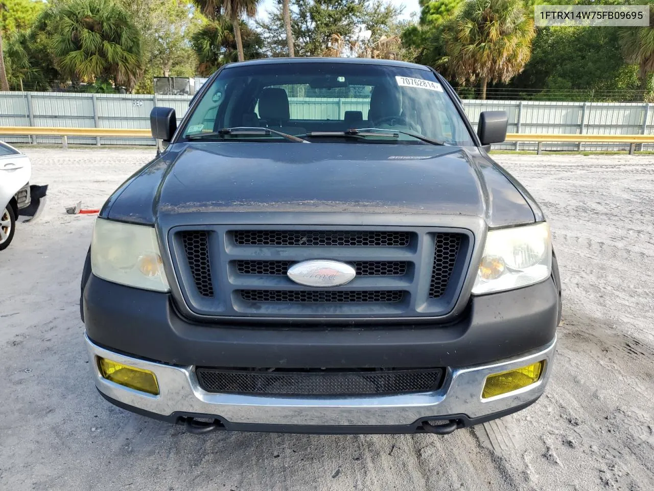 2005 Ford F150 VIN: 1FTRX14W75FB09695 Lot: 70762814