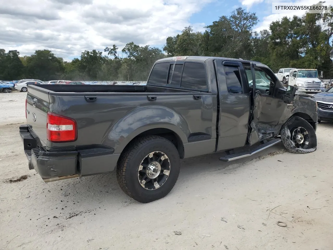 2005 Ford F150 VIN: 1FTRX02W55KE66278 Lot: 76924124