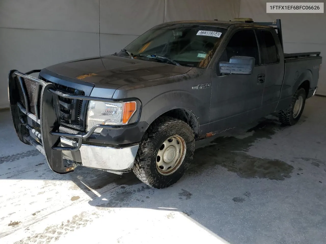 2011 Ford F150 Super Cab VIN: 1FTFX1EF6BFC06626 Lot: 72380384