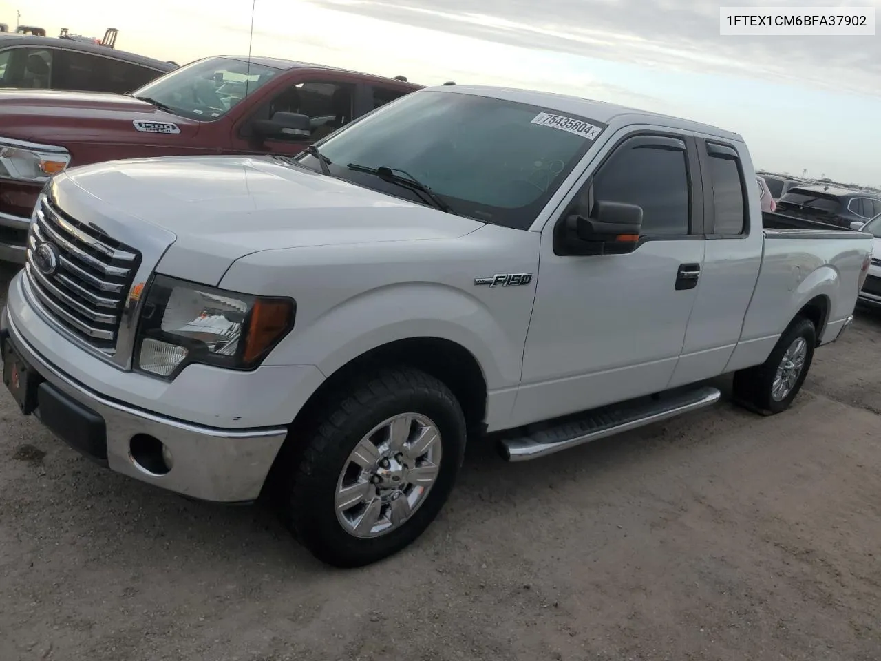 2011 Ford F150 Super Cab VIN: 1FTEX1CM6BFA37902 Lot: 75435804