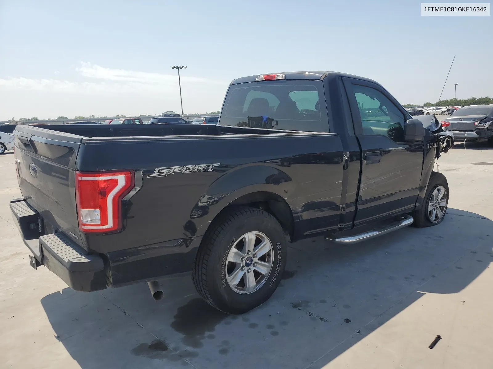 2016 Ford F150 VIN: 1FTMF1C81GKF16342 Lot: 68228204