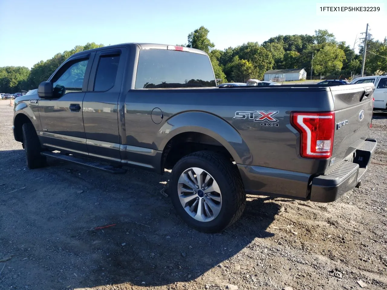 2017 Ford F150 Super Cab VIN: 1FTEX1EP5HKE32239 Lot: 69289014