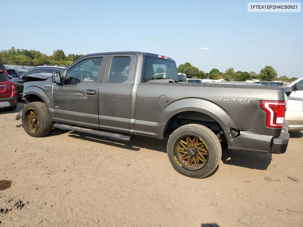 2017 Ford F150 Super Cab VIN: 1FTEX1EP2HKC50921 Lot: 71206524