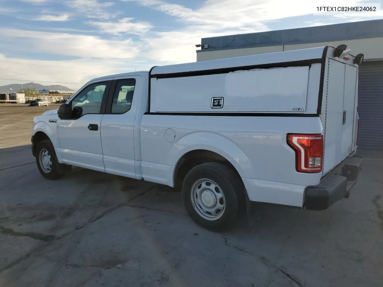 2017 Ford F150 Super Cab VIN: 1FTEX1C82HKE24062 Lot: 72342964