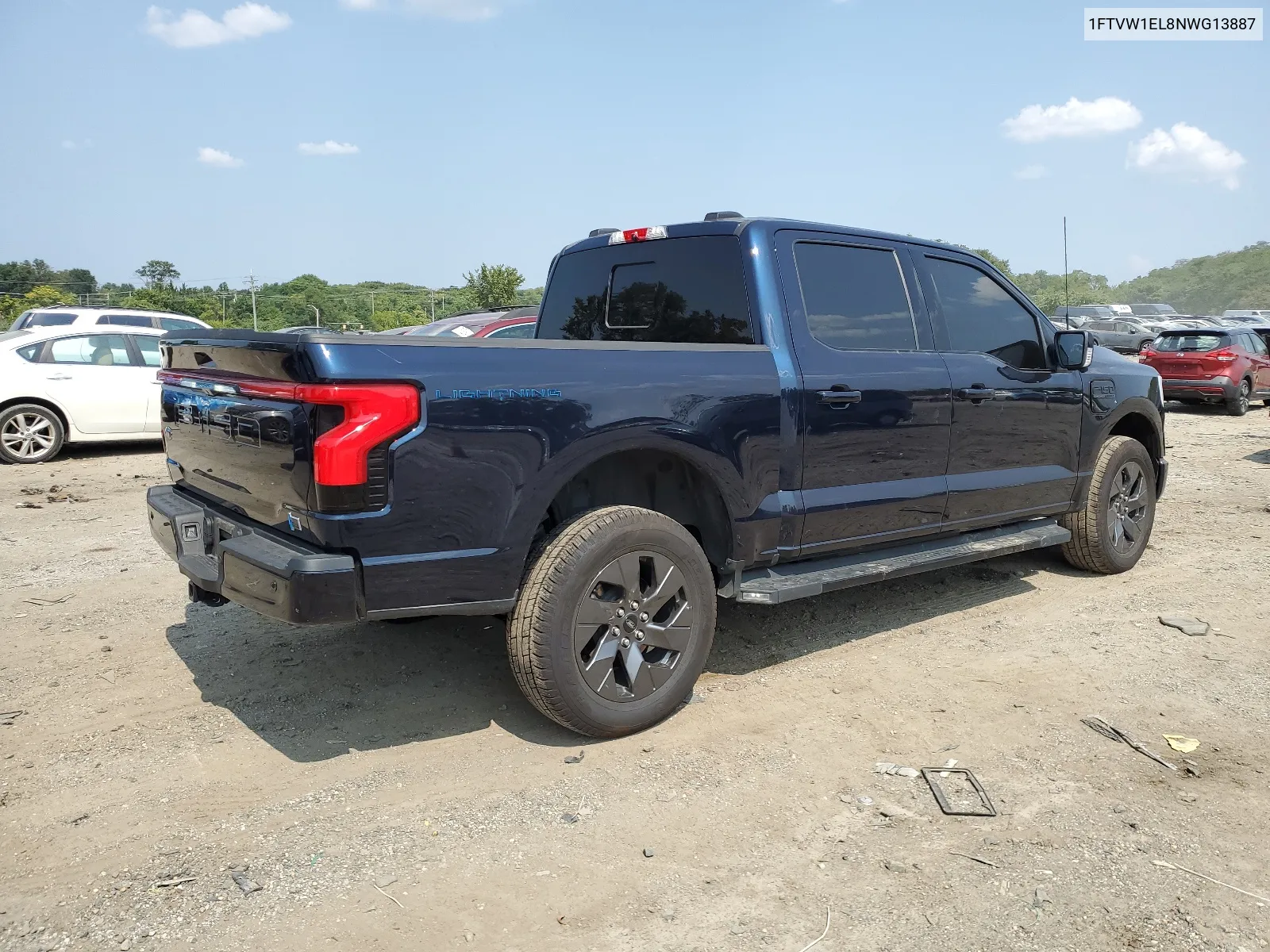 1FTVW1EL8NWG13887 2022 Ford F150 Lightning Pro