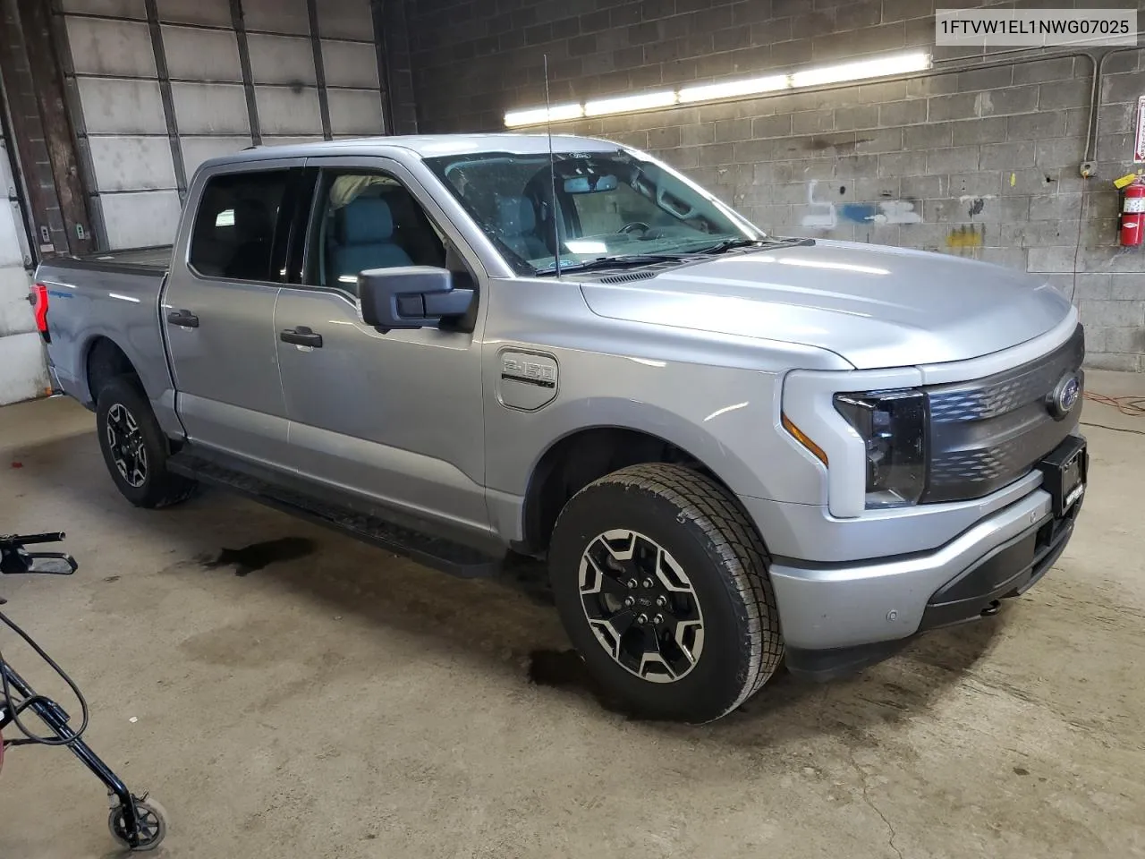 2022 Ford F150 Lightning Pro VIN: 1FTVW1EL1NWG07025 Lot: 76704574