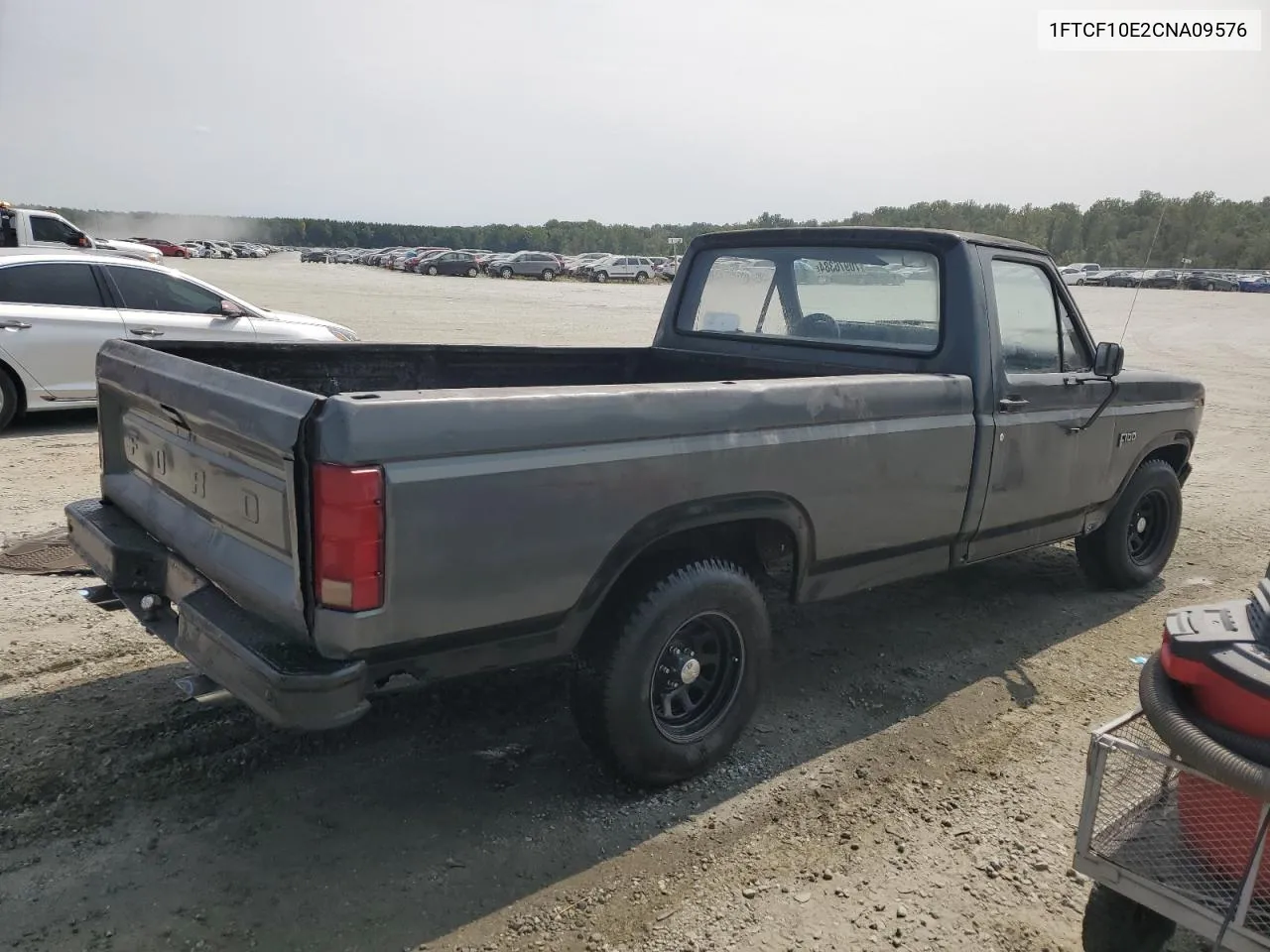 1FTCF10E2CNA09576 1982 Ford F100