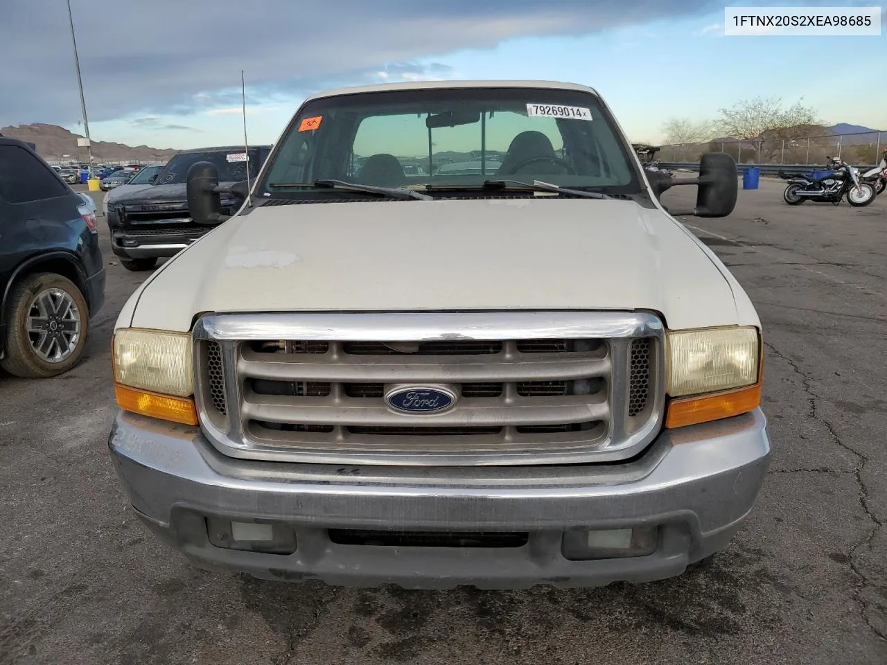 1999 Ford F250 Super Duty VIN: 1FTNX20S2XEA98685 Lot: 79269014