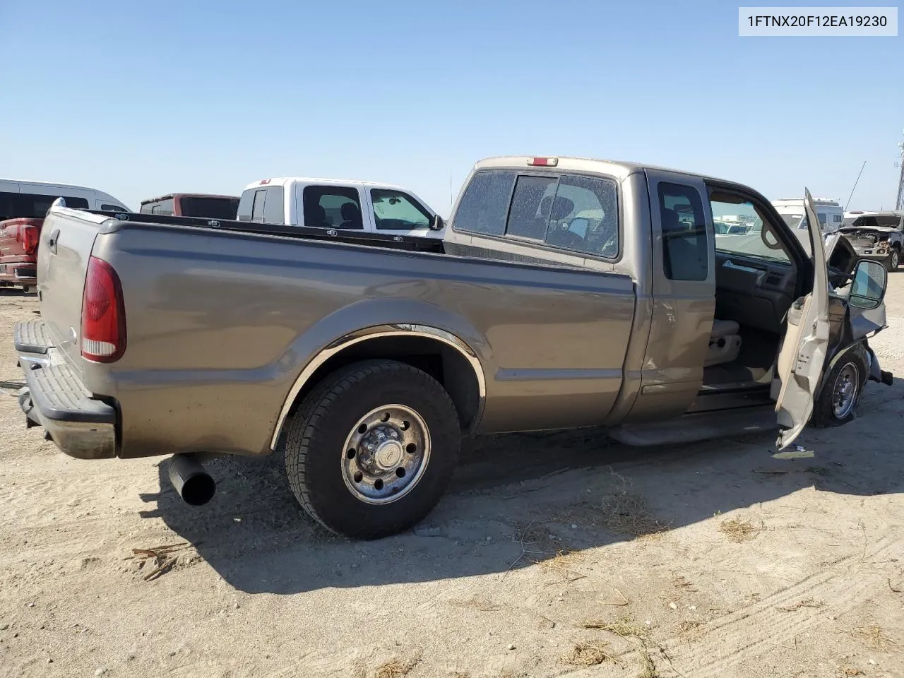 2002 Ford F250 Super Duty VIN: 1FTNX20F12EA19230 Lot: 74044634