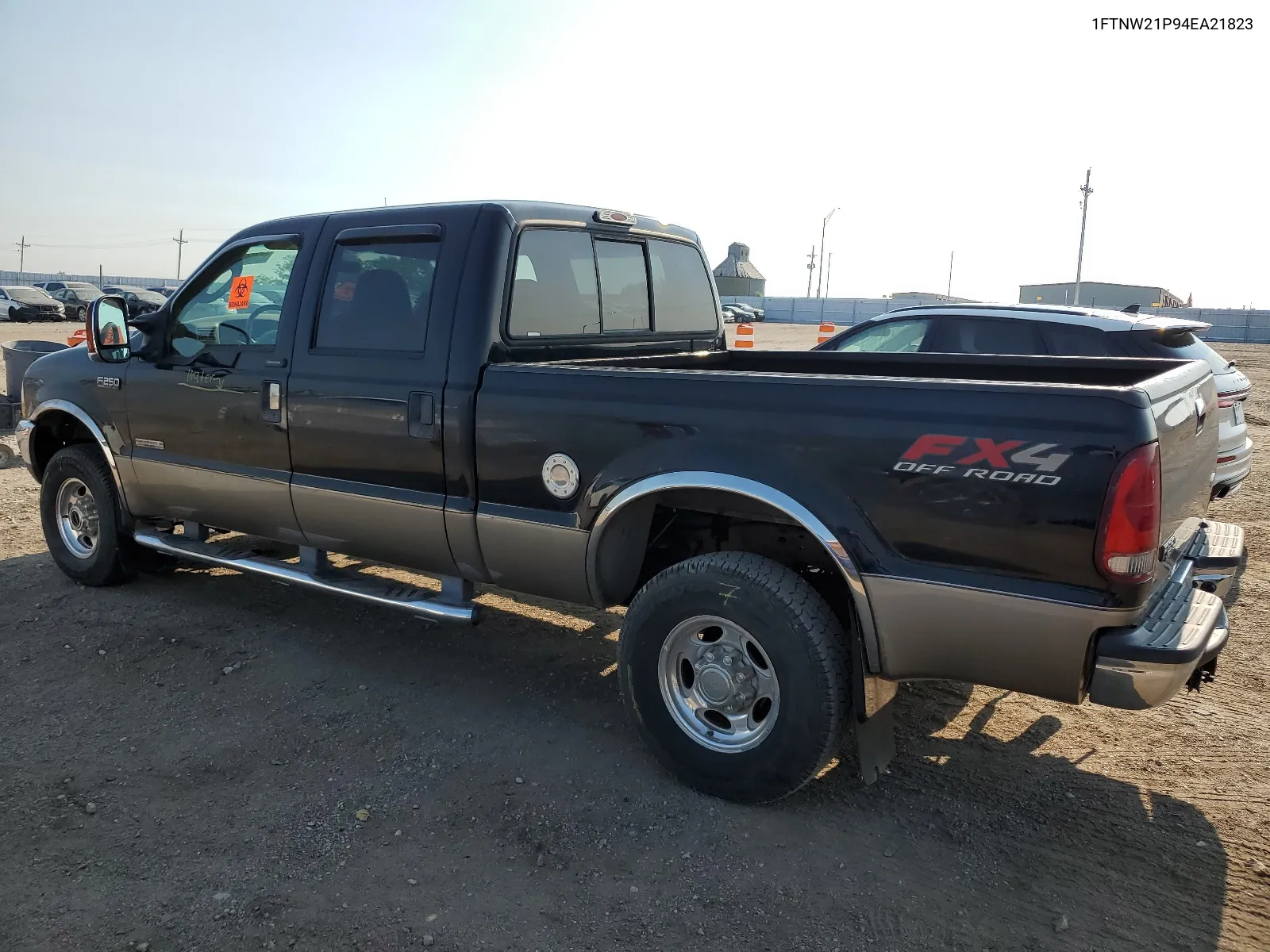 2004 Ford F250 Super Duty VIN: 1FTNW21P94EA21823 Lot: 62438654