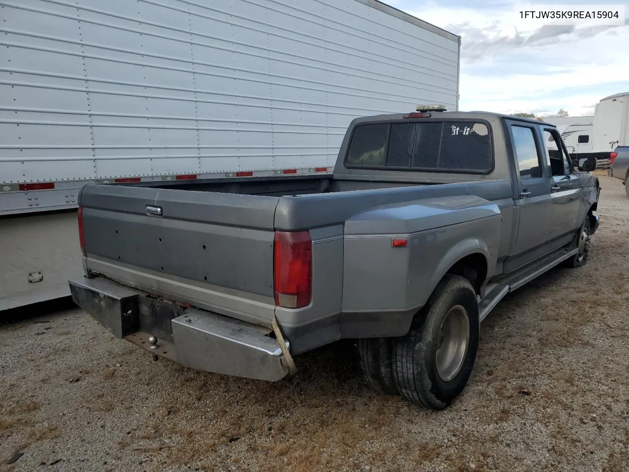 1994 Ford F350 VIN: 1FTJW35K9REA15904 Lot: 73155084