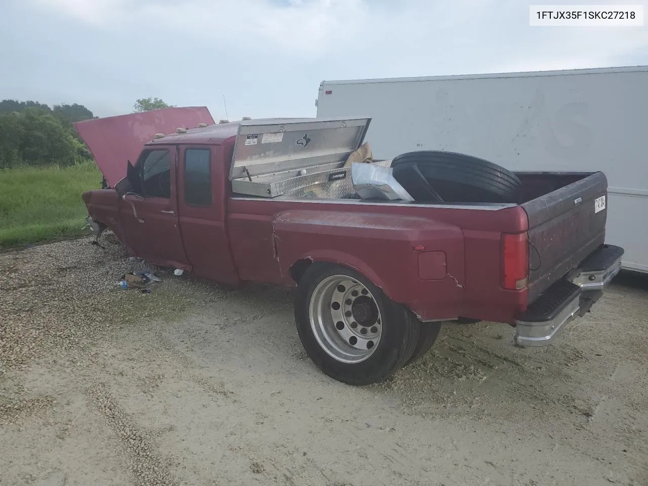 1995 Ford F350 VIN: 1FTJX35F1SKC27218 Lot: 71421384