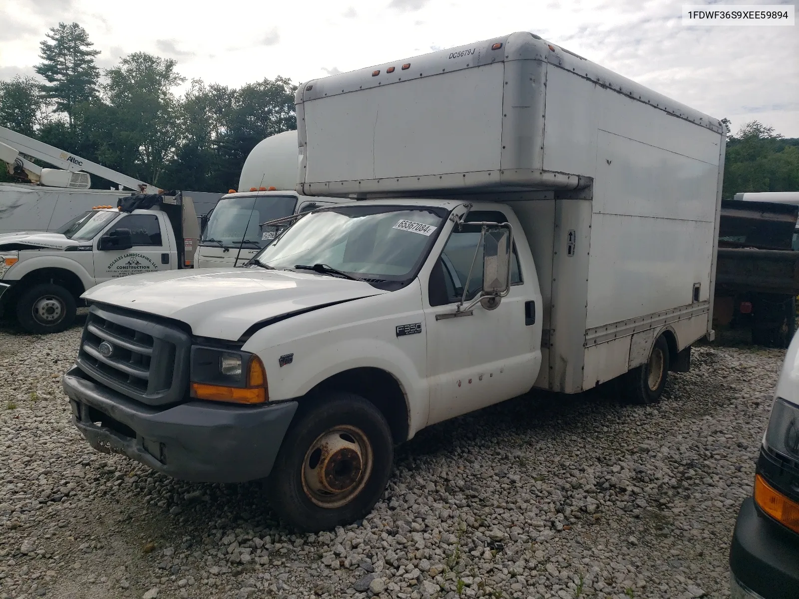 1999 Ford F350 Super Duty VIN: 1FDWF36S9XEE59894 Lot: 65367084