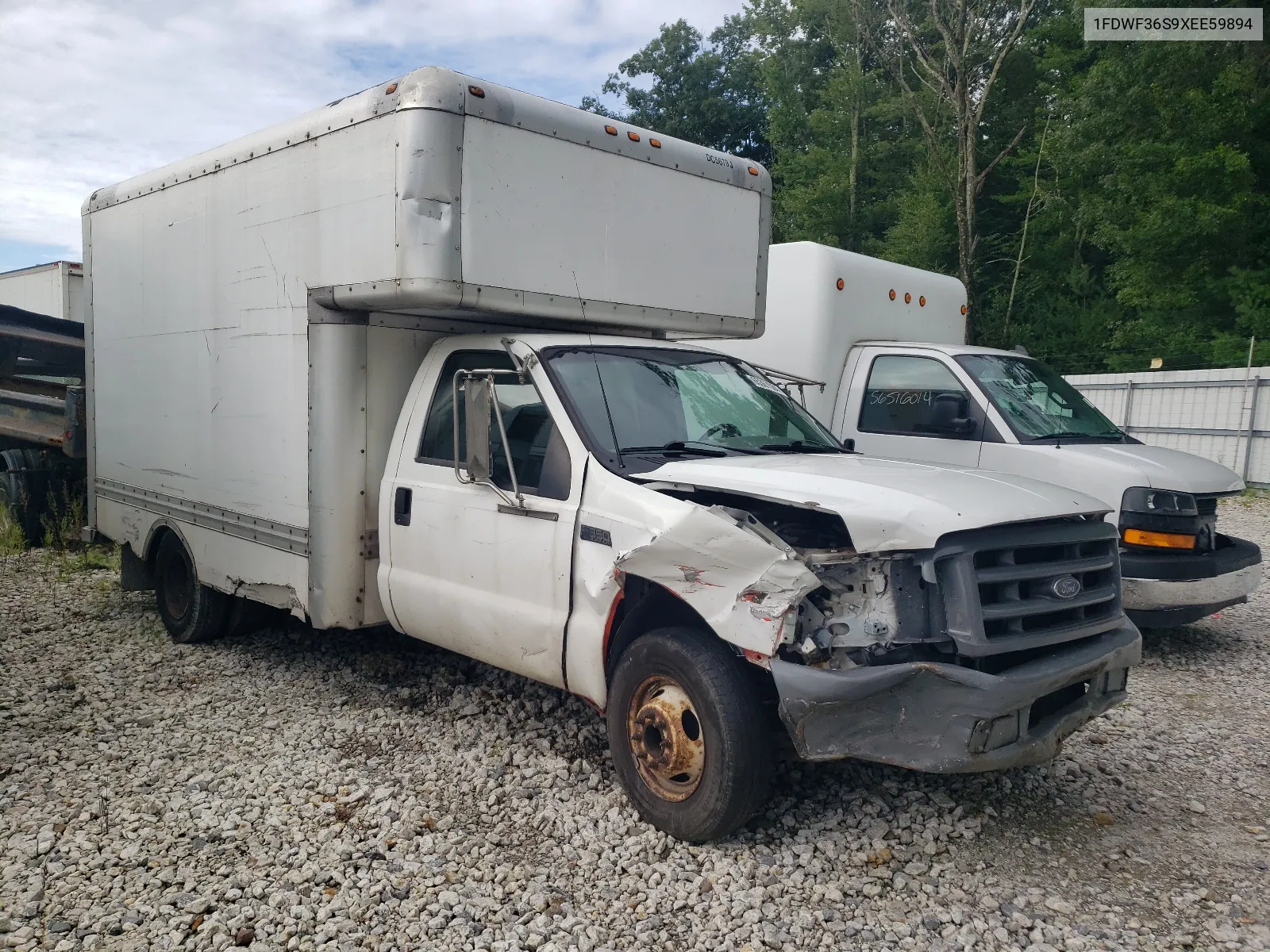 1999 Ford F350 Super Duty VIN: 1FDWF36S9XEE59894 Lot: 65367084