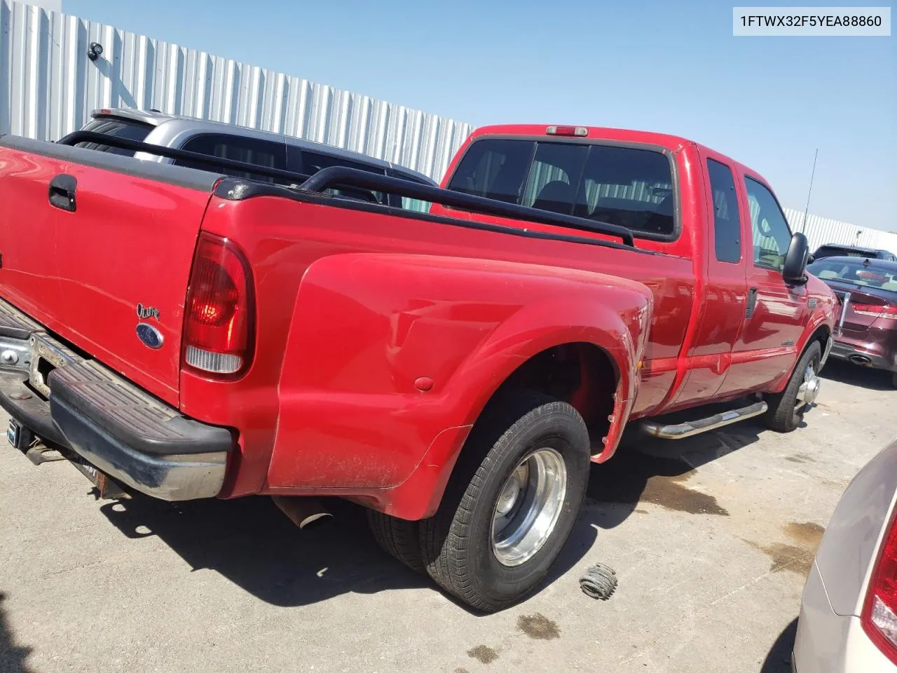 2000 Ford F350 Super Duty VIN: 1FTWX32F5YEA88860 Lot: 65923064