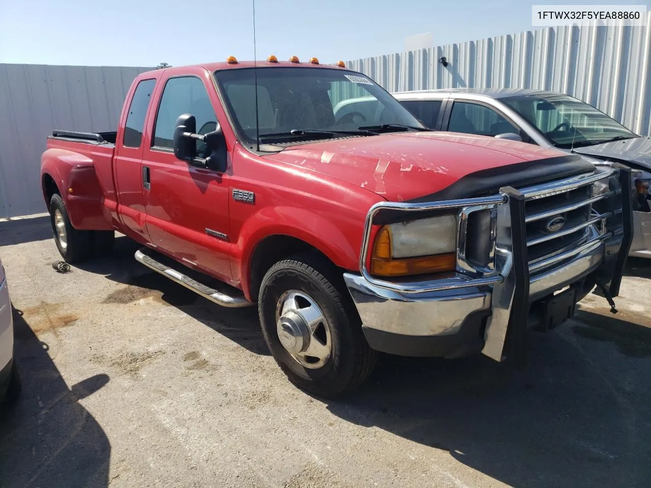 2000 Ford F350 Super Duty VIN: 1FTWX32F5YEA88860 Lot: 65923064