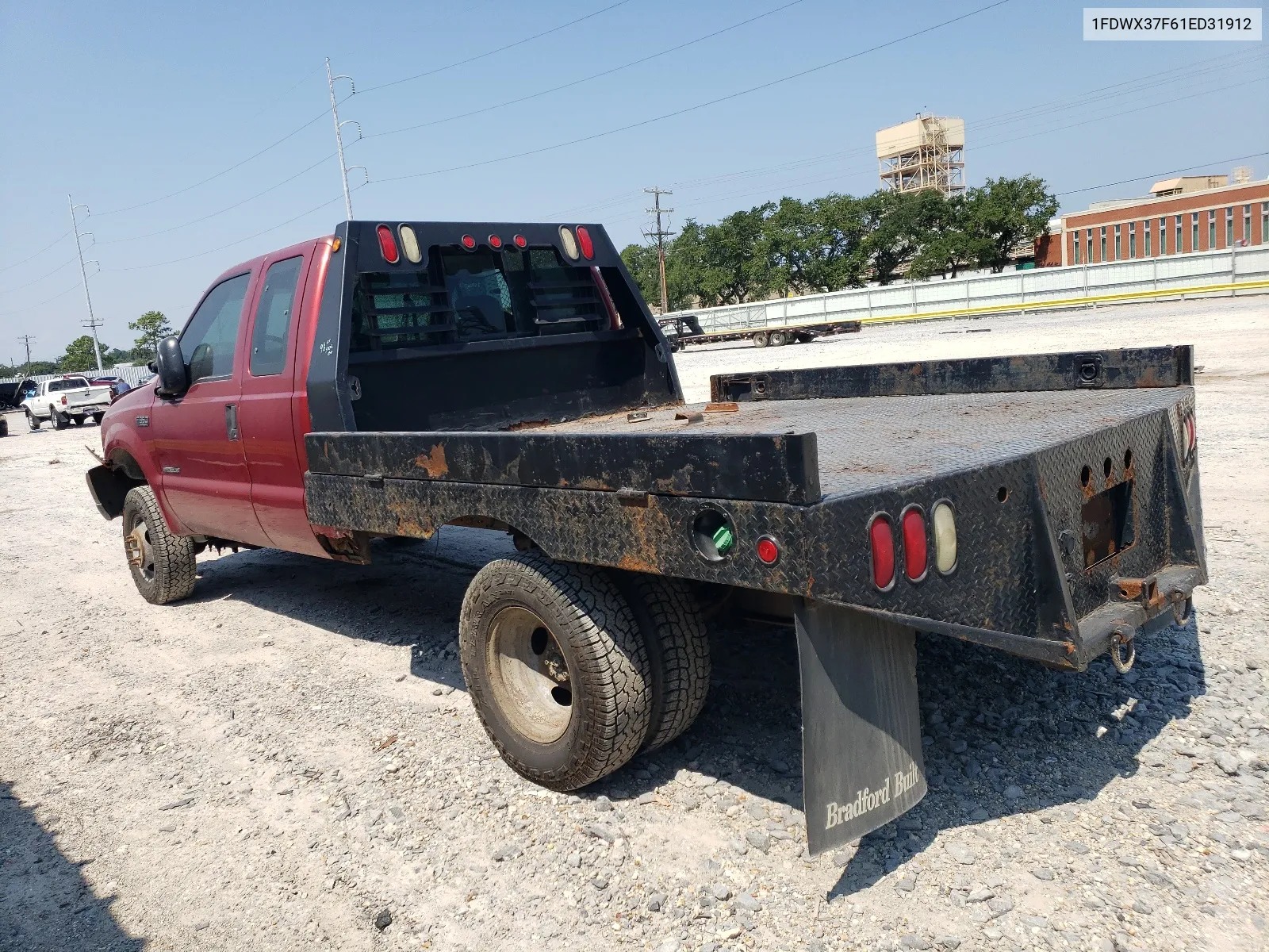 2001 Ford F350 Super Duty VIN: 1FDWX37F61ED31912 Lot: 65902824