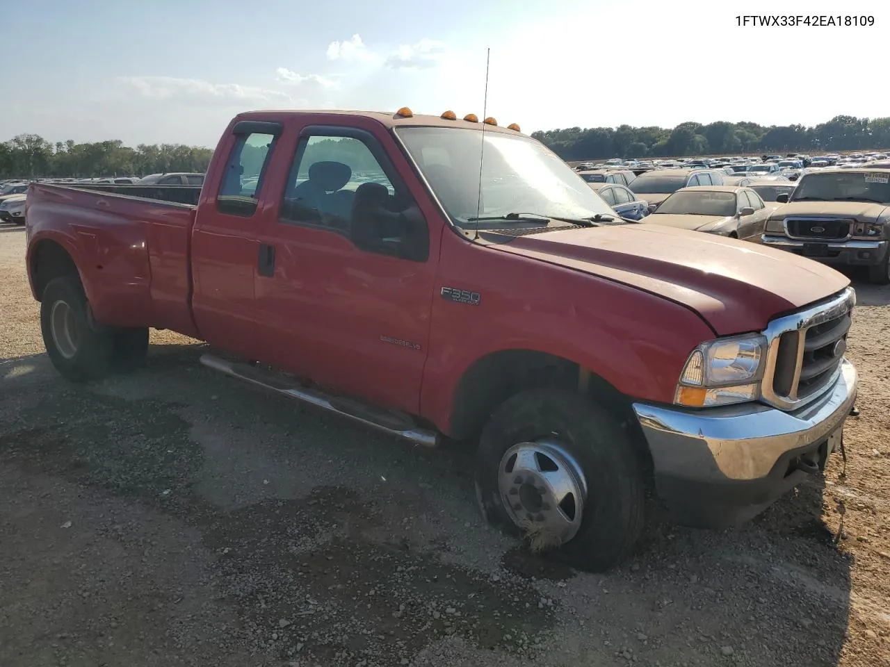 2002 Ford F350 Super Duty VIN: 1FTWX33F42EA18109 Lot: 69504424