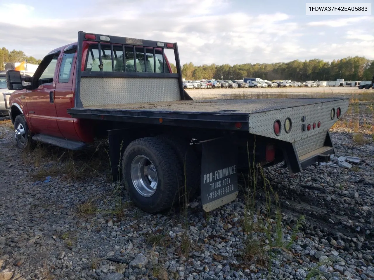 2002 Ford F350 Super Duty VIN: 1FDWX37F42EA05883 Lot: 74610124