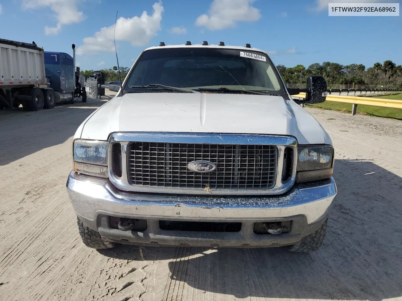 2002 Ford F350 Super Duty VIN: 1FTWW32F92EA68962 Lot: 76681464