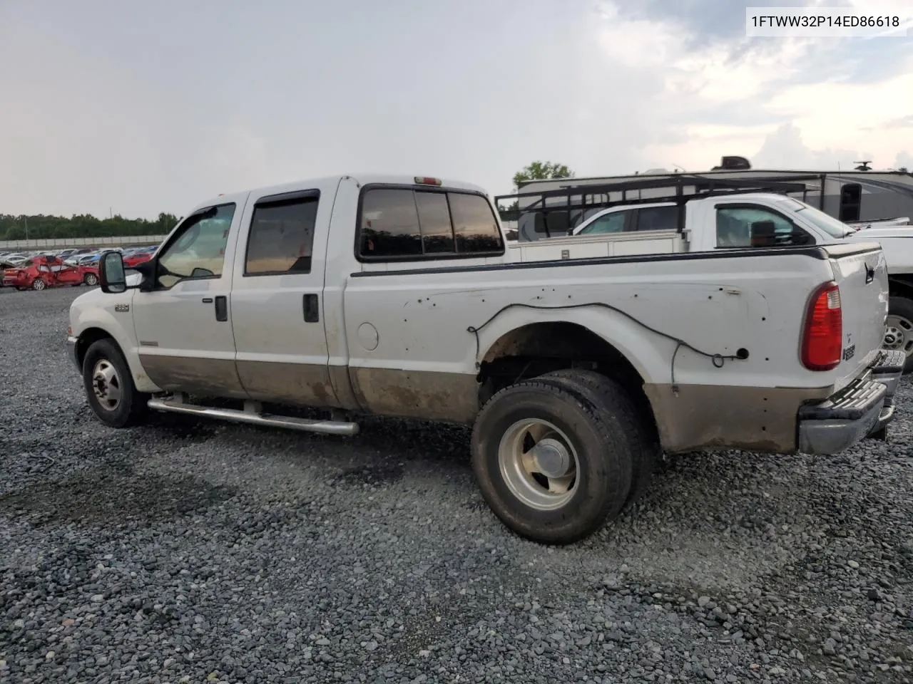 2004 Ford F350 Super Duty VIN: 1FTWW32P14ED86618 Lot: 62309054