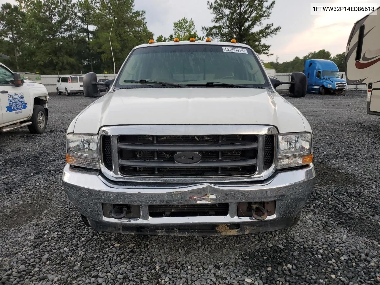 2004 Ford F350 Super Duty VIN: 1FTWW32P14ED86618 Lot: 62309054