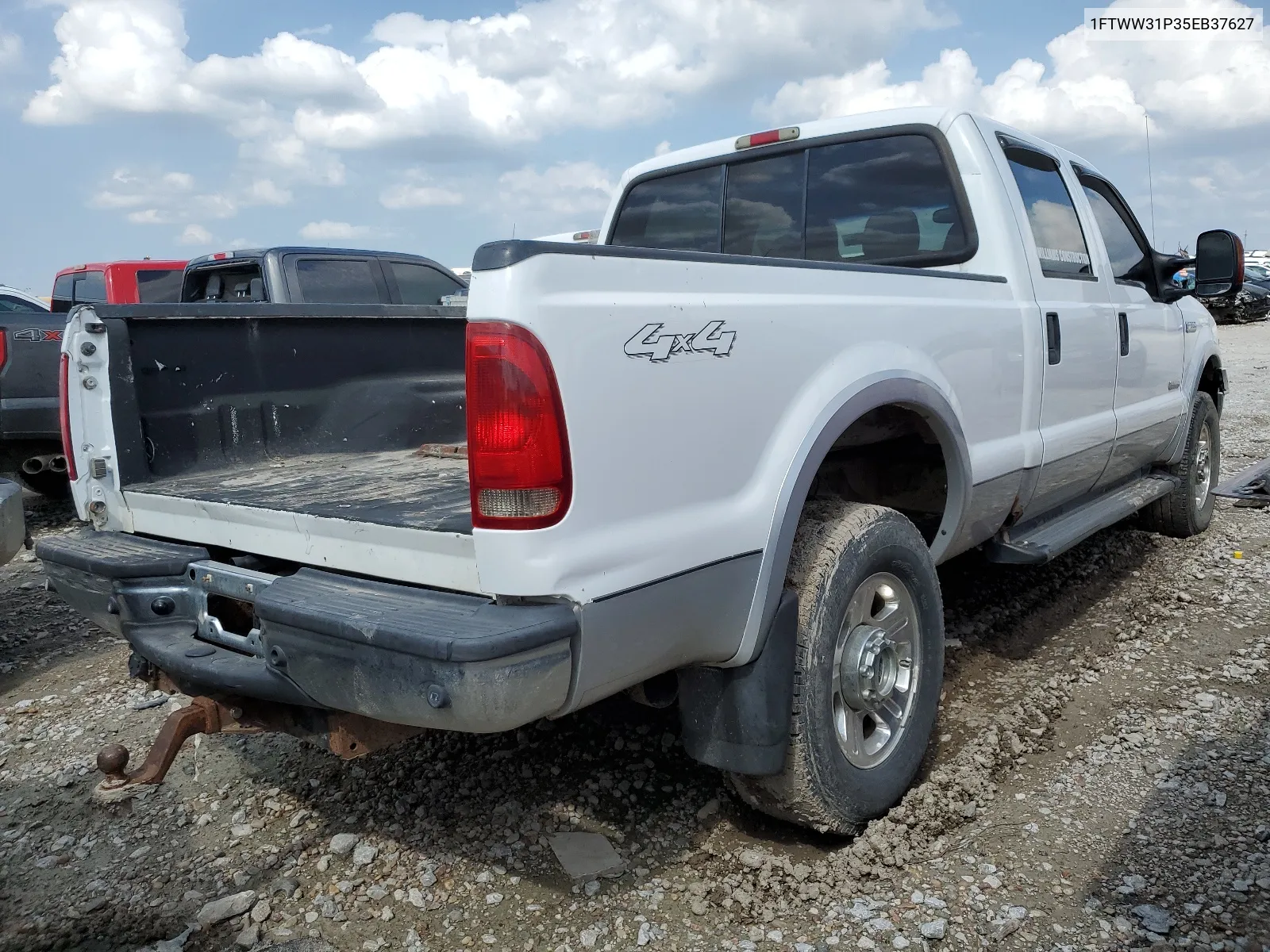 2005 Ford F350 Srw Super Duty VIN: 1FTWW31P35EB37627 Lot: 54799834