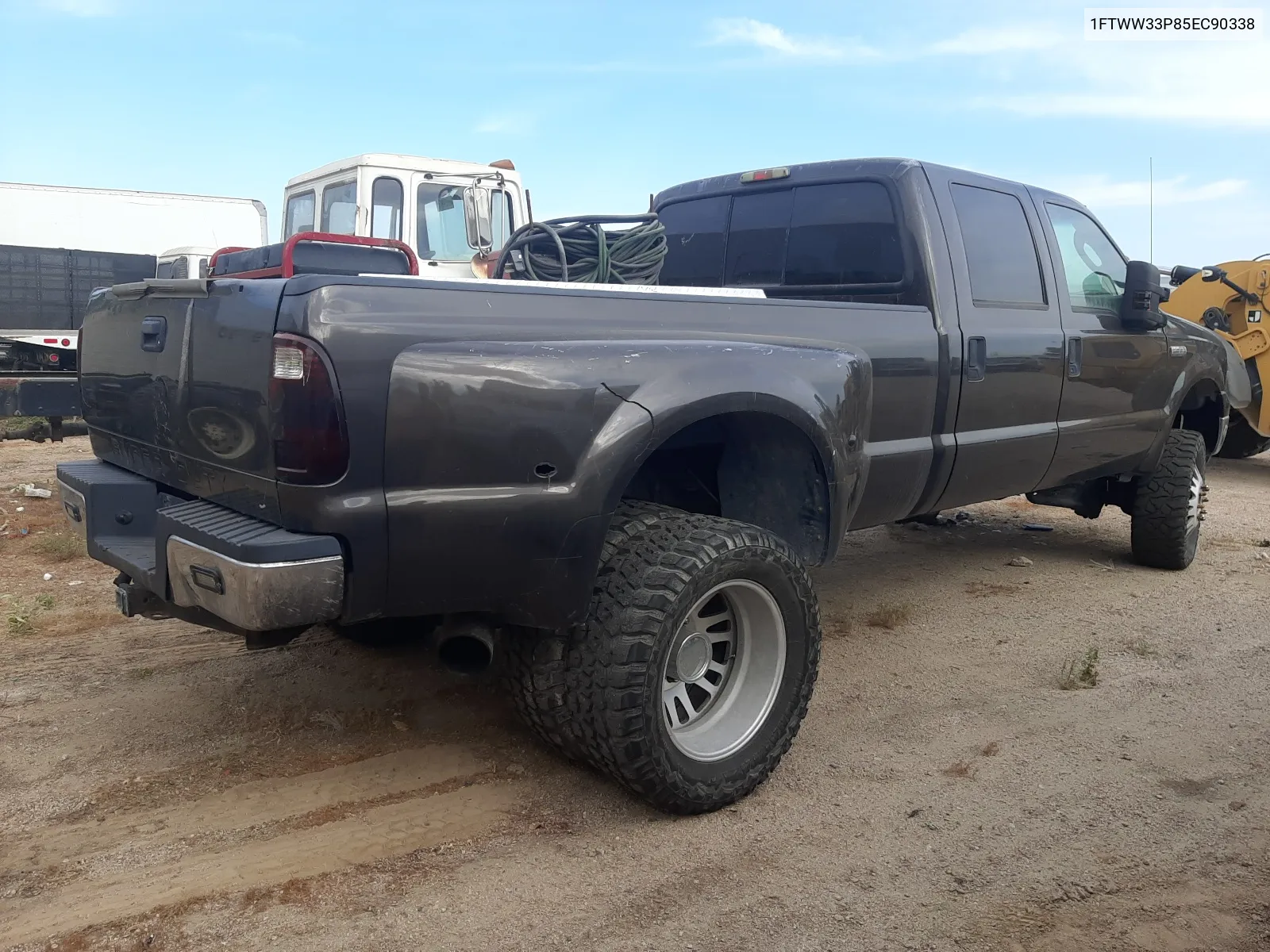 2005 Ford F350 Super Duty VIN: 1FTWW33P85EC90338 Lot: 63077094