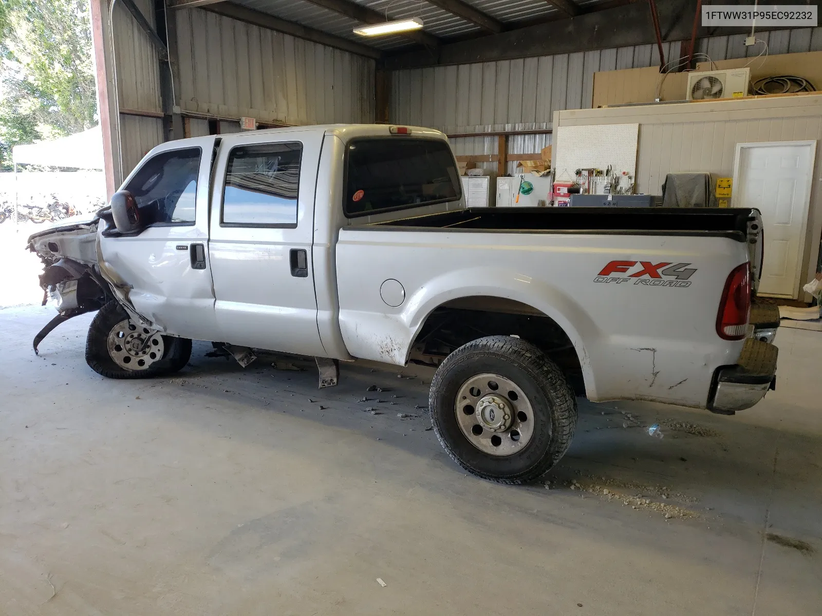 2005 Ford F350 Srw Super Duty VIN: 1FTWW31P95EC92232 Lot: 65746074