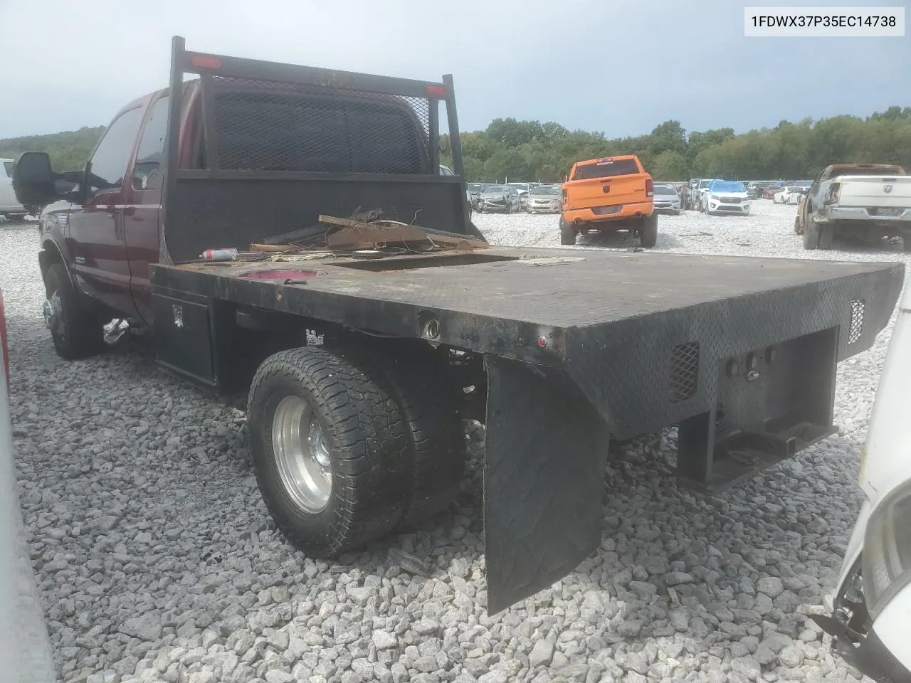 2005 Ford F350 Super Duty VIN: 1FDWX37P35EC14738 Lot: 68855544