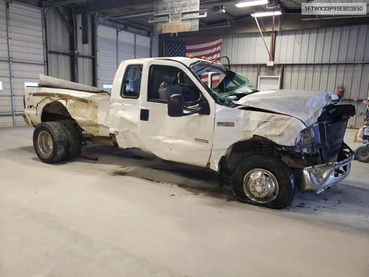 2005 Ford F350 Super Duty VIN: 1FTWX33P95EB03850 Lot: 71228644