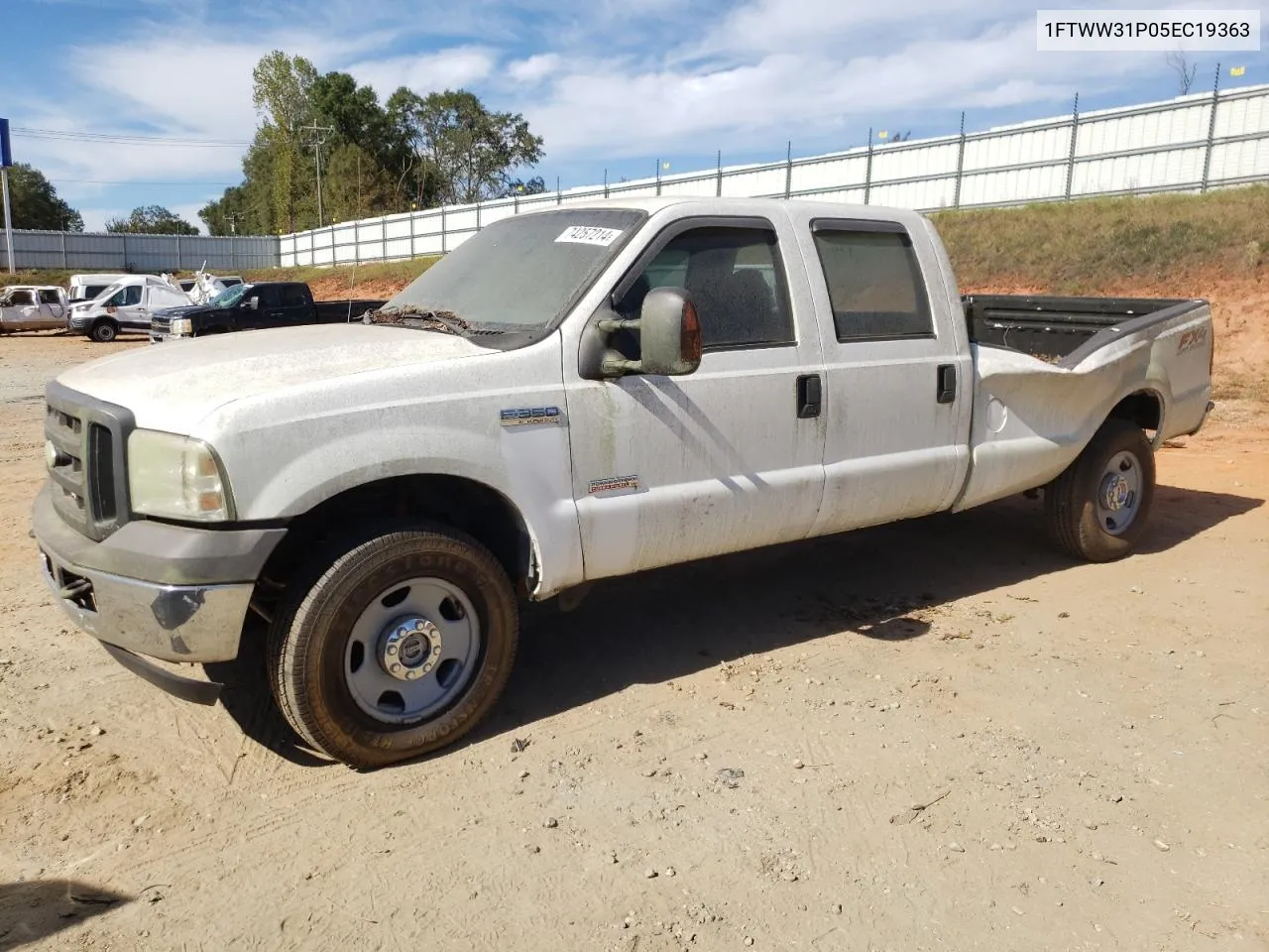 2005 Ford F350 Srw Super Duty VIN: 1FTWW31P05EC19363 Lot: 74257214