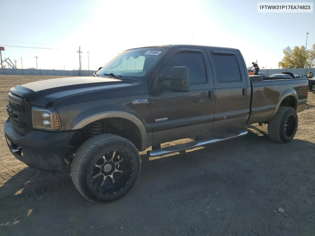 2007 Ford F350 Srw Super Duty VIN: 1FTWW31P17EA74823 Lot: 77095864