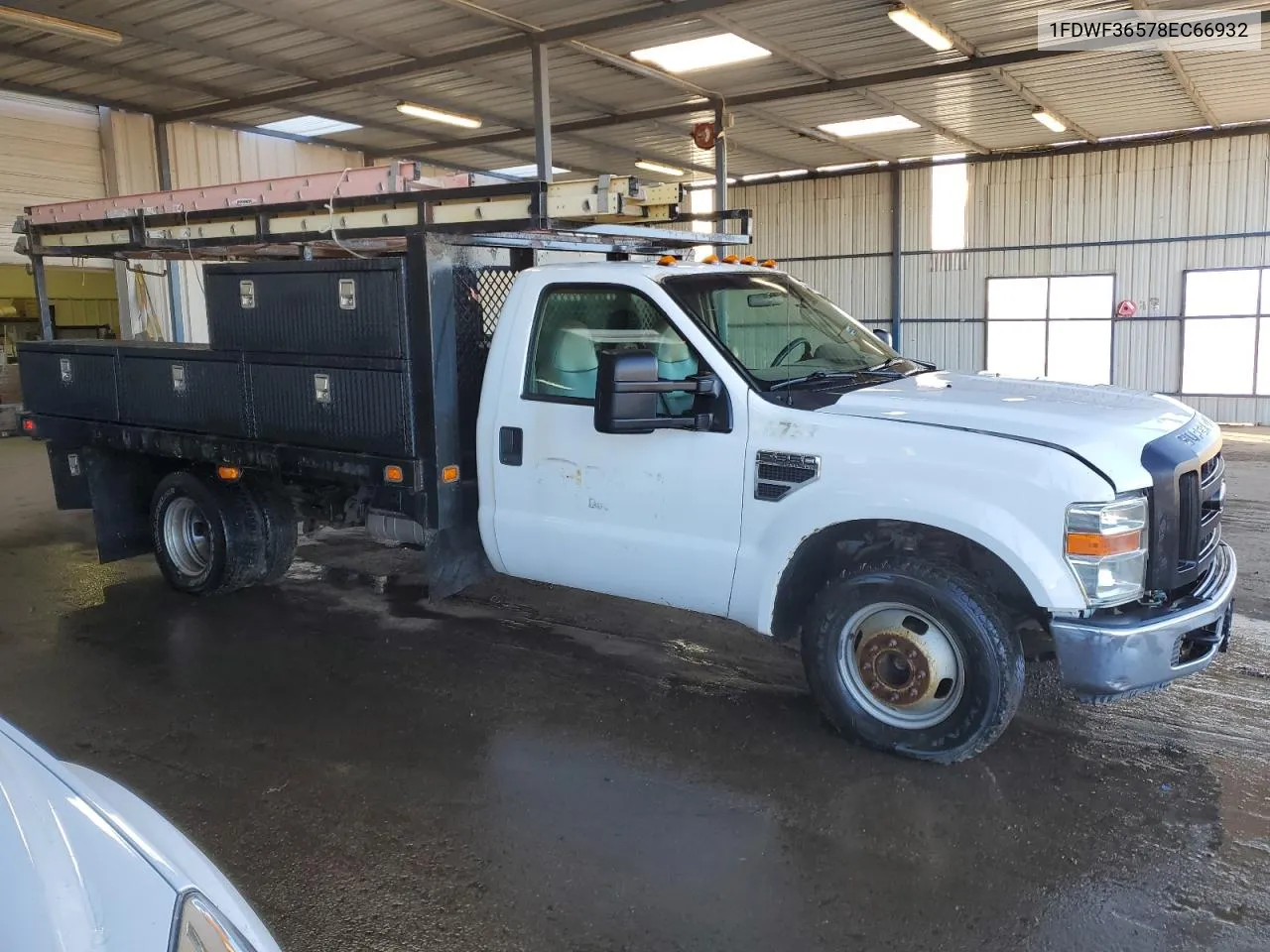 2008 Ford F350 Super Duty VIN: 1FDWF36578EC66932 Lot: 77577154