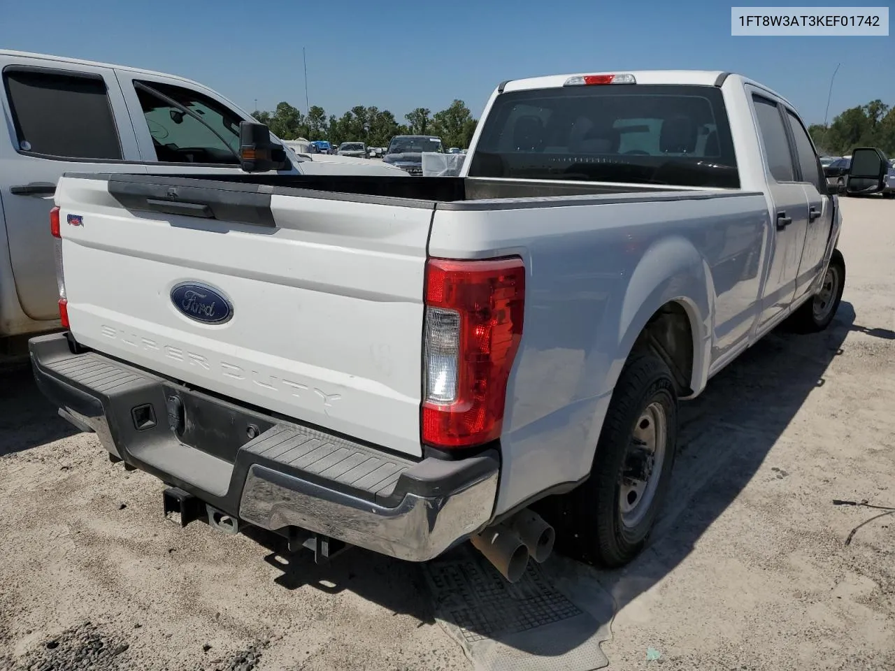 2019 Ford F350 Super Duty VIN: 1FT8W3AT3KEF01742 Lot: 71810954