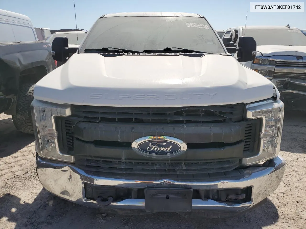 2019 Ford F350 Super Duty VIN: 1FT8W3AT3KEF01742 Lot: 71810954