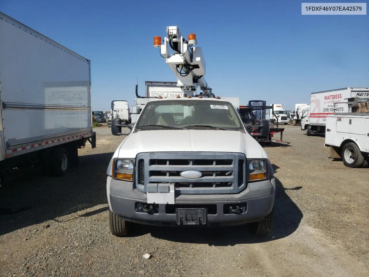 2007 Ford F450 Super Duty VIN: 1FDXF46Y07EA42579 Lot: 53409444